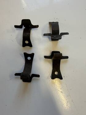 1234010128 Original Equipment 33003 Used Genuine Mercedes W123 280s 280se Set Of 4 Vintage Hub Cap Clips