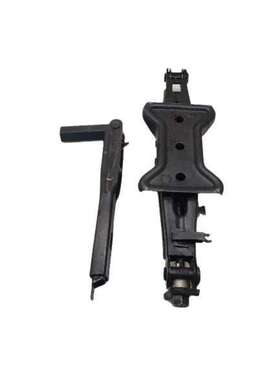 695.gm2h06 Pontiac G6 2006 Tools
