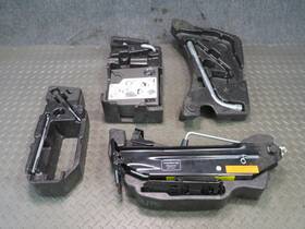 7p00111031d Porsche 2011-2018 Cayenne 958 Spare Tire Lift Jack Tool Kit Compressor Foam Set