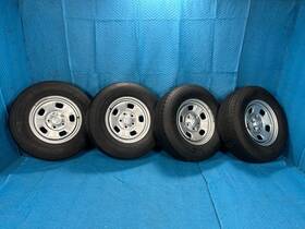 1uc54s4aab Ram 1500 Classic 17 Inch Steel Wheel With Center Cap And Tires 4pc Set 2013-2024 Oem