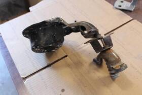 566.rv1n10 Rover 2010 2011 2012 2013 Land Lr4 Spare Tire Carrier Hoist Minor Surface Rust