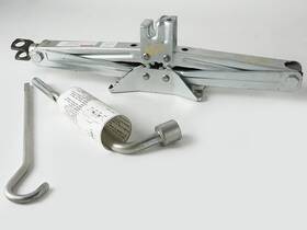 05.19.22.43 Suzuki 2006 - 2013 Grand Vitara Wheel Tire Jack Tools Emergency Rear Tailgate 05.19.22.43 Suzuki 2006 - 2013 Grand Vitara Wheel Tire Jack Tools Emergency Rear Tailgate