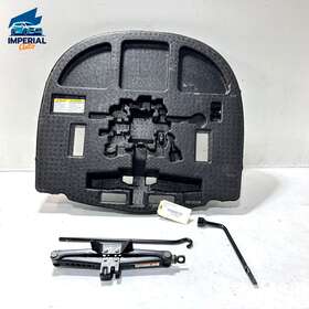 09111-06120 Toyota 18-23 Camry Rear Trunk Spare Tire Wheel Storage Foam Holder With Tools Oem 09111-06120 Toyota 18-23 Camry Rear Trunk Spare Tire Wheel Storage Foam Holder With Tools Oem