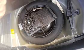 566.to1b14 Toyota Corolla 2014 Spare Wheel Carrier 793149