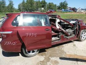 566.to1q11 Toyota Sienna 2011 Spare Wheel Carrier 346597