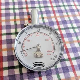 314882 Tru-flate 10-60 Psi Mini Dial Tire Gauge With Bleeder Valve