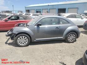 564.vw1c17 Volkswagen Beetle 2017 Jack 6550246