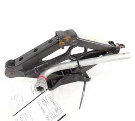 5c0011031b Volkswagen 2013 13 Jetta Gli Spare Tire Jack And Lug Wrench Oem