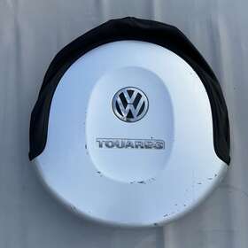 7l6867093a Volkswagen 06-10 Touareg Rear Spare Tire Carrier Cover Panel Silver