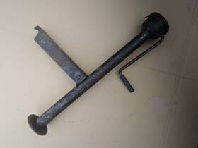 1206224 Volvo 120 Series Used Original Jack For Spare Tire Part #