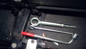 564.vo1w07 Volvo Xc90 2007 Jack 1083784