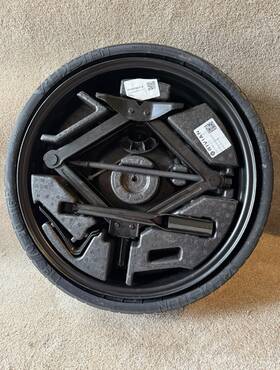 Pt00041007d Vredestein Rivian Spare Tire