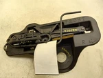 08 Toyota Prius Jack. Fixed Price $69.99.
