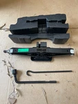 2007-2012 Hyundai Santa Fe Tire Jack Set & Tool Kit Foam Case Oem. Fixed Price $52.99.