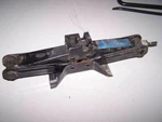 08 Mazda 3 Jack 441959. Fixed Price $38.46.