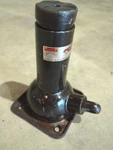 92-97 Toyota FJ80 FZJ80 Bottle Jack 09111-60060 LX450. Fixed Price $79.99.