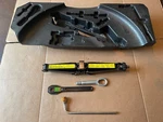 06-11 Mercedes W164 ML500 ML350 ML320 Tire Jack & Tool Kit Set Foam Case Oem. Fixed Price $132.99.