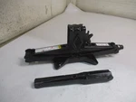 2009-2017 Chevrolet Traverse Wheel Tire Jack Assembly W/tool Oem Lkq. Fixed Price $58.29.