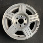 Oem Chevrolet Machined Silver Tahoe Avalanche Suburban 1500 Rim 17" Wheel 5294. Fixed Price $128.97.