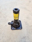 1996 2002 Toyota 4RUNNER Oem Bottle Jack Lift 09111-35151 Good Condition. Fixed Price $53.99.