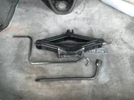 Prius 2008 Jack 104945312. Fixed Price $122.34.
