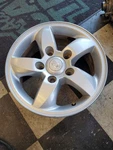 Wheel 16X7 Alloy Curved Spoke Fits 06-07 Sorento 417015. Fixed Price $97.14.