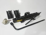 1996 Chevrolet Blazer S10 Spare Tire Scissor Jack Oem. 15707220 Plus Extras Bar. Fixed Price $34.99.