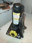 1999-2006 ? 2001 Silverado Sierra Tahoe Yukon Jack & Wheel Chocks Untested. Fixed Price $45.00.