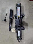 2009-2017 Chevrolet Traverse Emergency Spare Tire Jack & Tool Kit 22722566 Oem. Fixed Price $85.46.