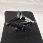2011 Chevrolet Hhr Spare Scissor Car Jack 25928752. Fixed Price $25.00.