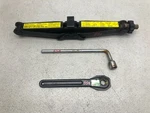 2006-2011 Mercedes ML350 Spare Tire Jack And Tools Kit Oem LOT654. Fixed Price $71.28.