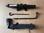 2008-2010 Saturn Vue Emergency Tire Jack & Tool Kit Set Case Oem. Fixed Price $63.98.