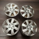 Autosmart Silver 17IN Plastic Universal Wheel Cover/hub Cap KT-1021. Fixed Price $75.00.