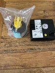 Oem Mercedez-benz Air Pump Compressor Tirefit 350 Ml Brand New Black. Fixed Price $110.00.